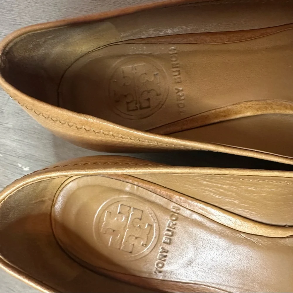 Tory Burch Sally Wedge Shoes Tan